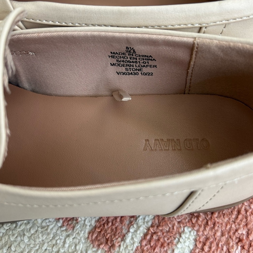 Old Navy Stone Loafers size 8.5 - Picture 4 of 6